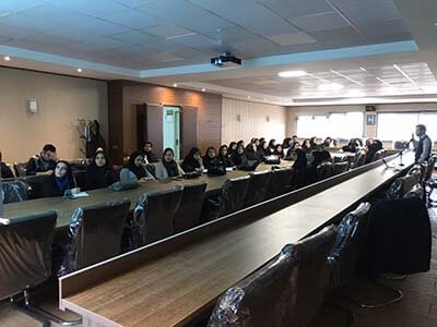 برگزاری کارگاه آموزشی آشنایی با دستگاه AFM در دانشگاه تبریز